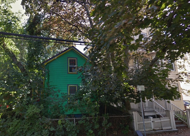 Building Photo - 550 Franklin St