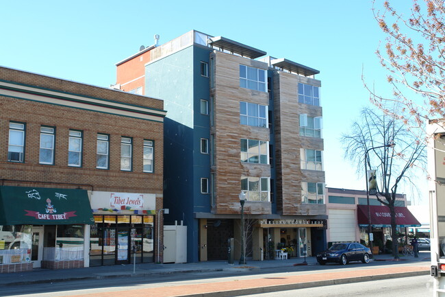 Building Photo - Berkeley Apartments - Touriel