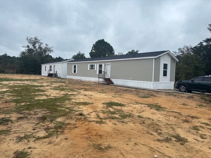 Foto principal - 205 Plum Dr