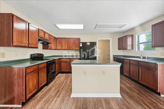 Building Photo - 12144 Brushfield Ln