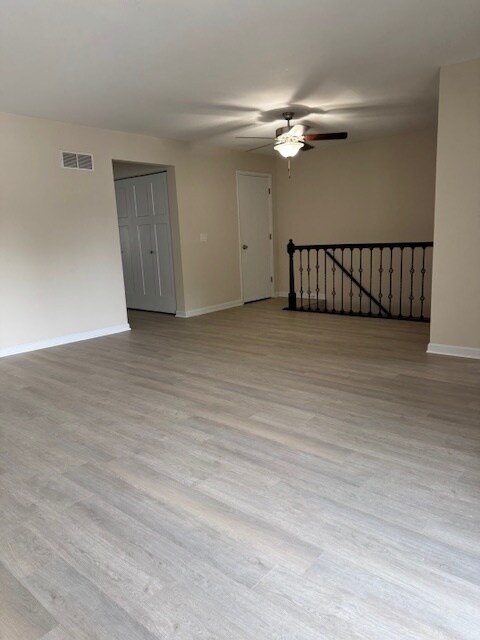 Foto del edificio - 529 Summer Winds Ln