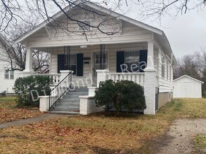 Building Photo - 2120 N Johnston Ave