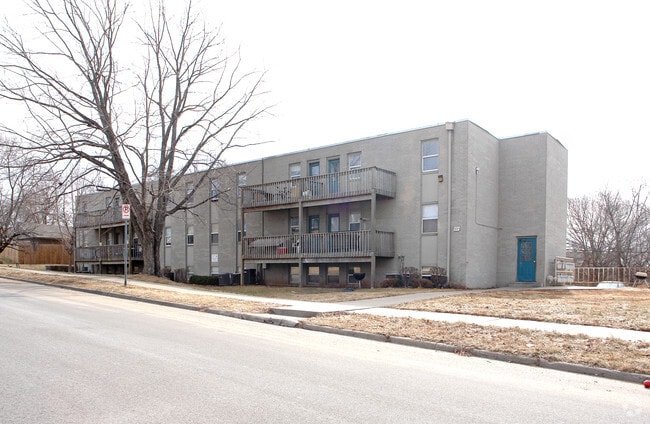 Building Photo - Bluejay Apartments