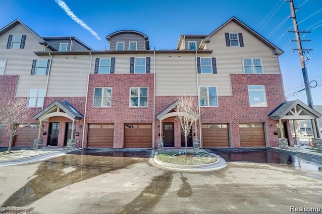 Building Photo - 3426 Primary St