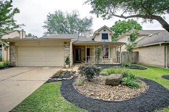 Building Photo - 3515 Meadowcrest Ln
