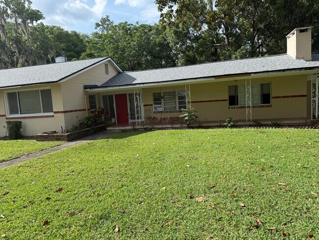 2048 NW 8th Pl House University - Image 