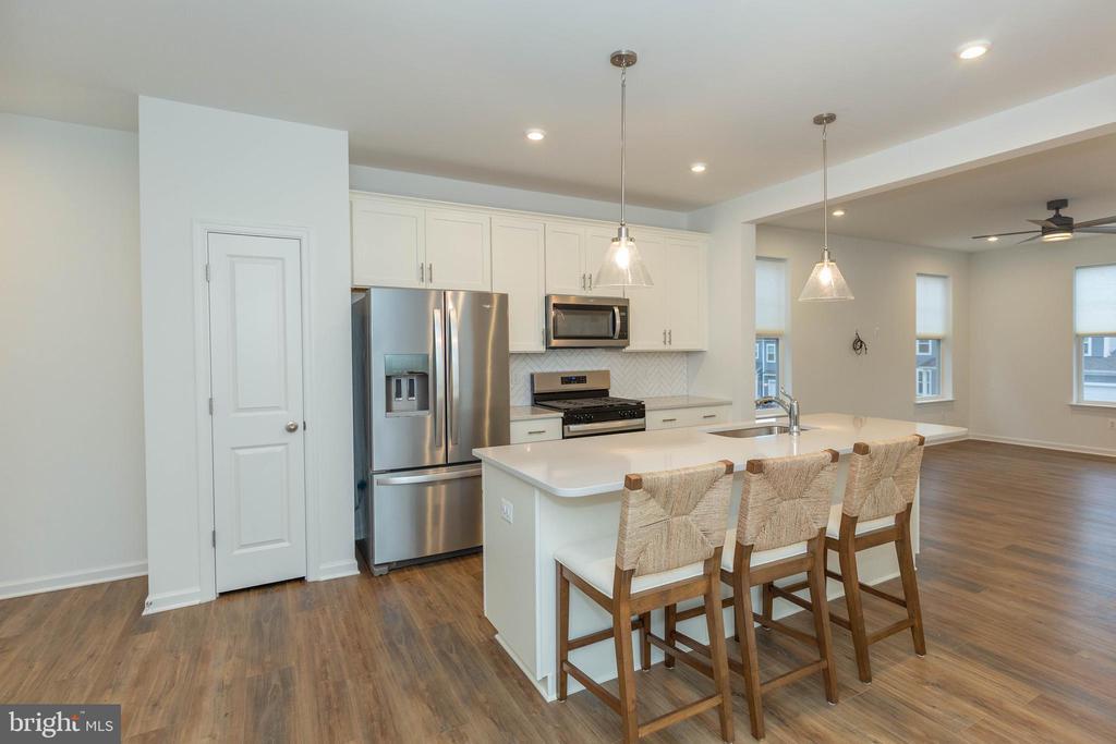 Foto principal - 767 Lord Fairfax St