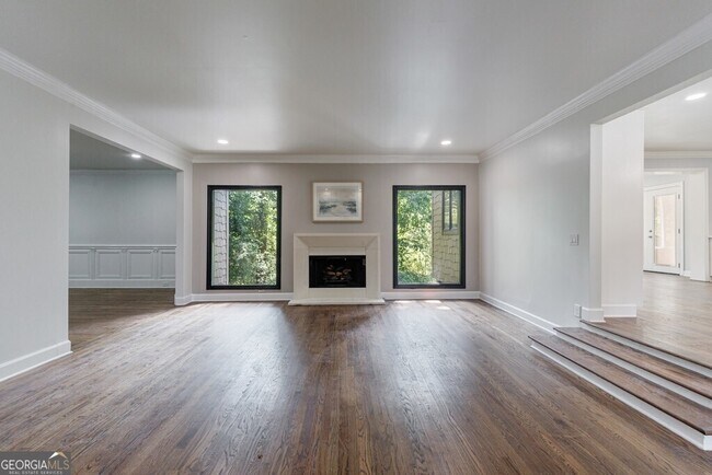 Building Photo - 459 Atlanta Country Club Dr