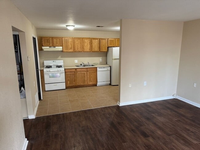 Building Photo - Located In The Mystic Woods Community.....Available December 1, 2025