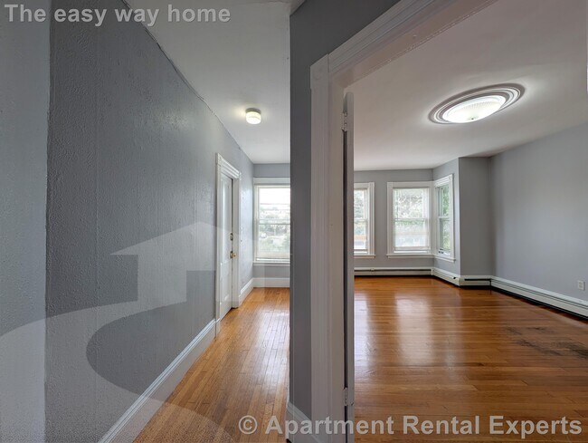 Foto del edificio - 322 Beacon St