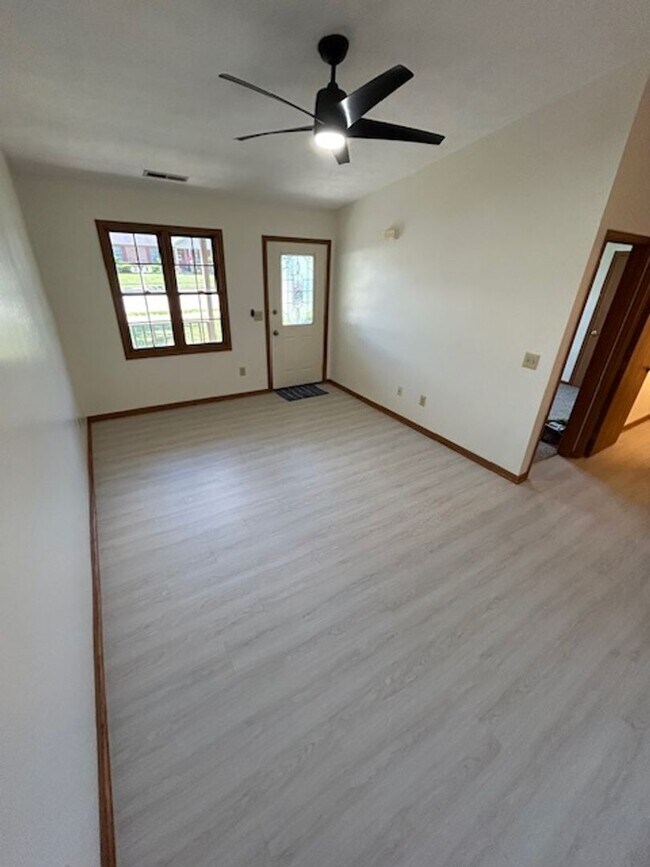 Building Photo - Updated Ranch with 2 Bedrooms, 1 Bath, and 1-Car Attached Garage!