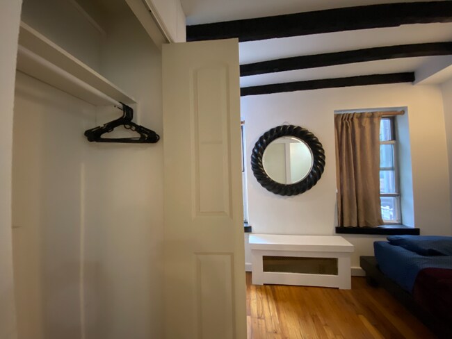 Foto del edificio - 206 E 35th St