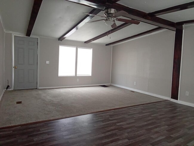 Building Photo - 2400 Oaklawn Blvd