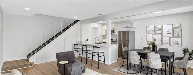 Foto del edificio - 900 E Tiffany Dr