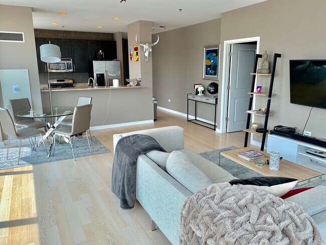Foto del edificio - 757 N Orleans St
