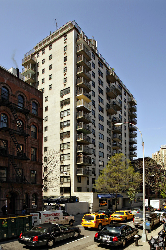 Primary Photo - 350 W 51st St