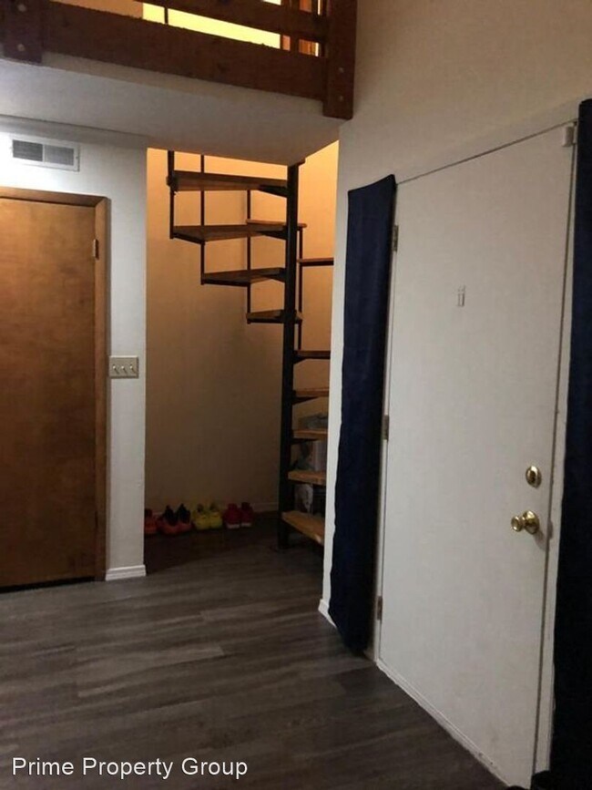 Foto del edificio - 807 Hartwell Dr