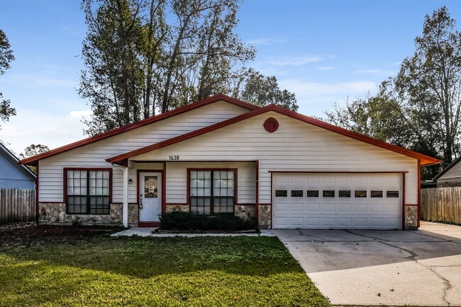 Building Photo - 1638 Sandy Hollow Loop