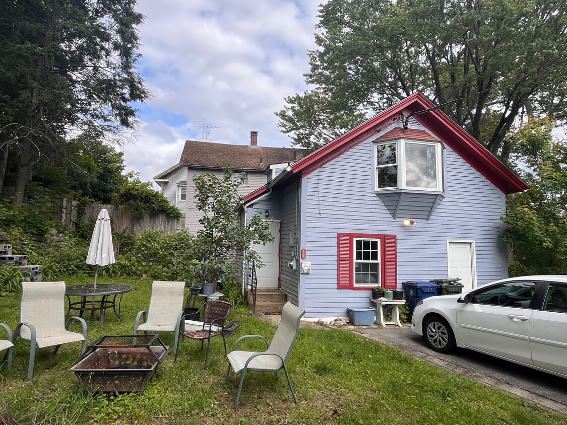 Primary Photo - 125 North St