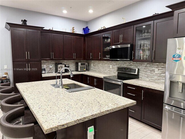 Foto del edificio - 12463 NW 17th Ct
