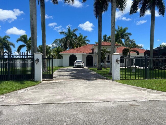 Foto del edificio - 18245 SW 228th St