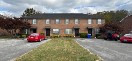 Building Photo - 574 Lost Cir