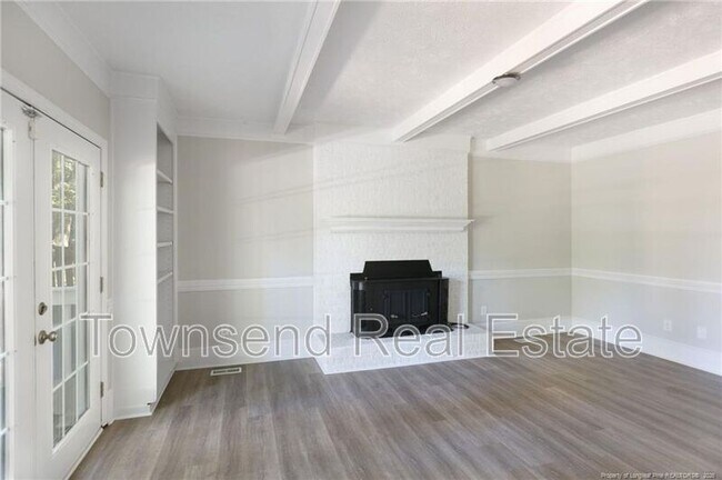 Foto del edificio - 1950 Merrimac Dr