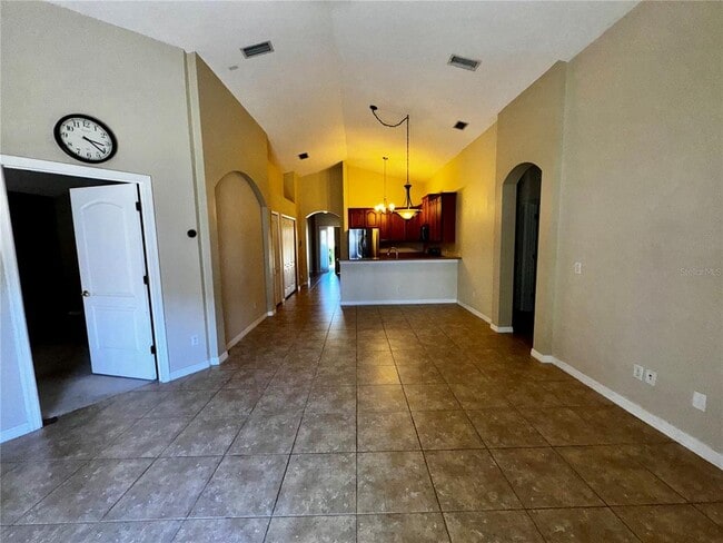 Building Photo - 16567 Cedar Run Dr