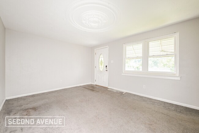 Foto del edificio - 705 Churchill Ave
