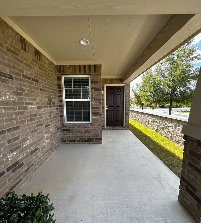 Foto del edificio - 215 Paint Creek Ln