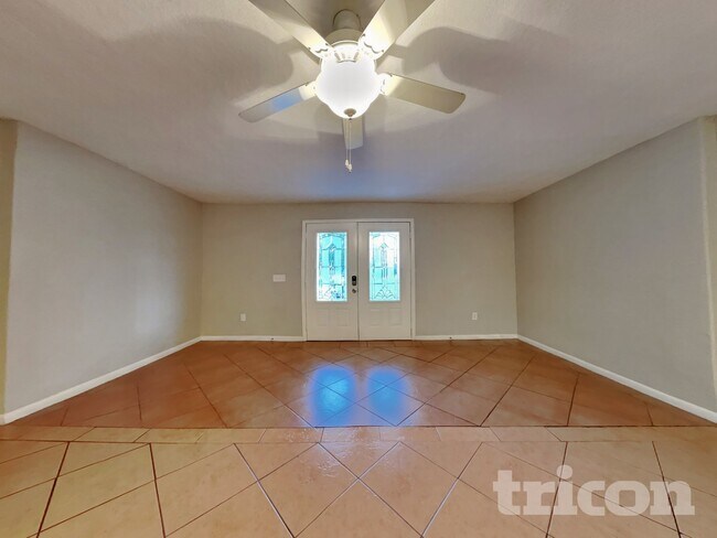 Building Photo - 6953 41st Terrace N