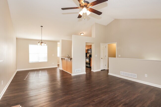 Foto del edificio - 58 Pullman Ln