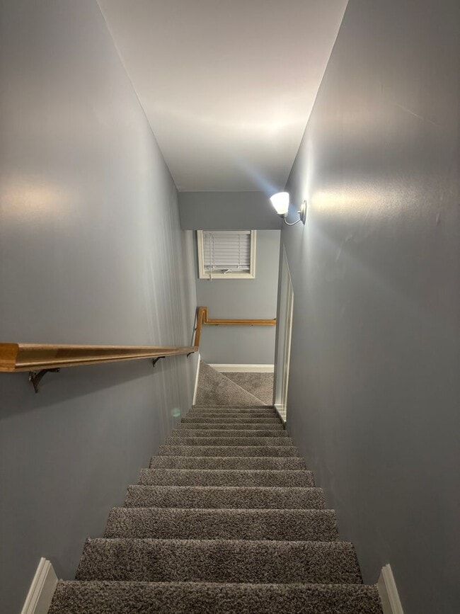 Foto del edificio - Charming & Spacious Three Bedroom, Two Bathroom Single Family Home