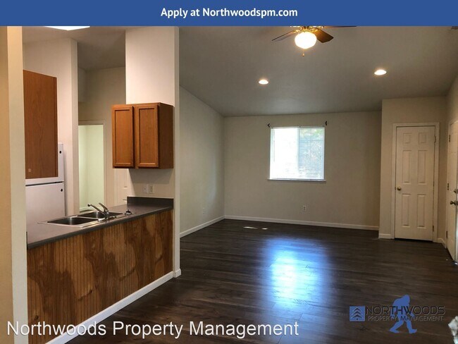 Building Photo - 3 br, 2 bath House - 519 Putnam