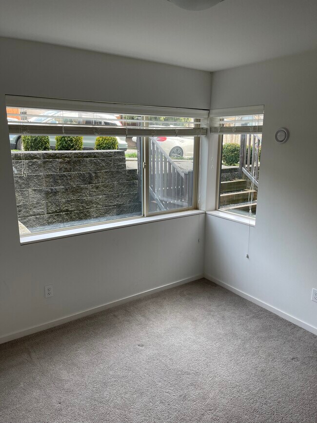 Foto del edificio - 2307 N 113th Pl