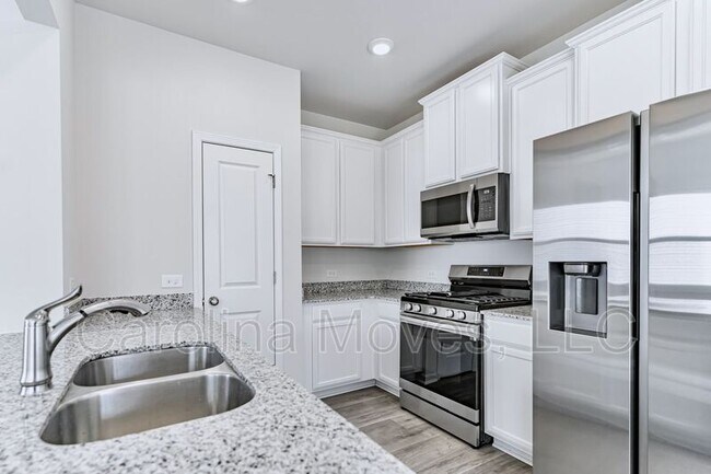 Foto del edificio - 133 Clingstone Trl