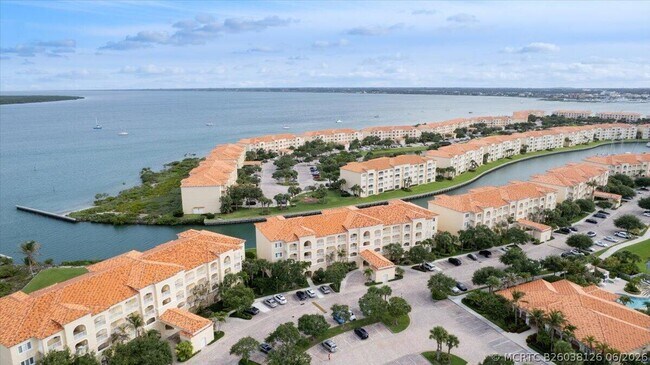 Foto del edificio - 103 Harbour Isle Dr E