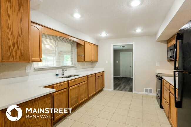 Foto del edificio - 1065 Hornaday Rd