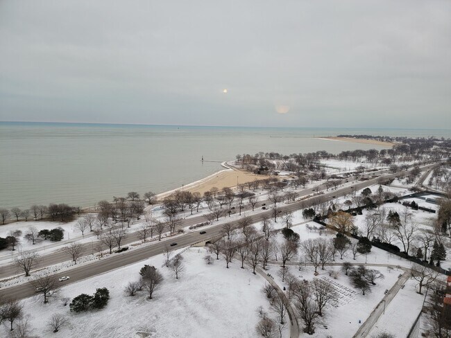 Foto del edificio - 5415 N Sheridan Rd