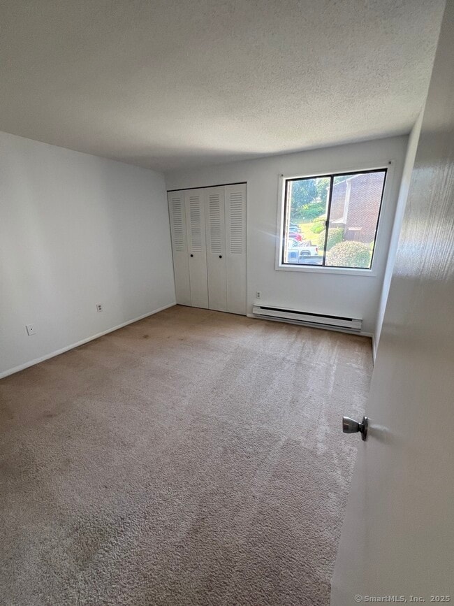 Building Photo - 7 Padanaram Rd