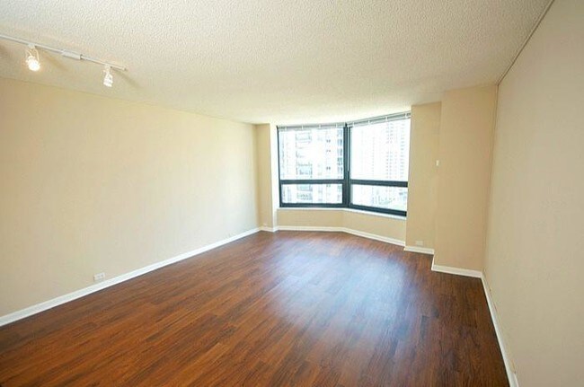 Foto del edificio - 195 N Harbor Dr