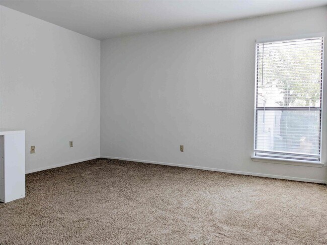 Foto del edificio - 7950 N Stadium Dr