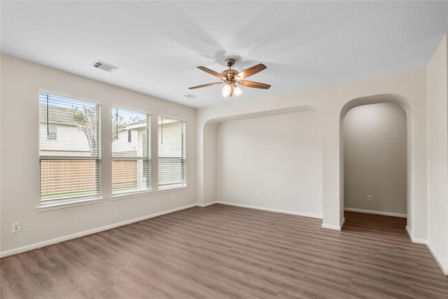 Foto del edificio - 3015 Chesapeake Bend Ln