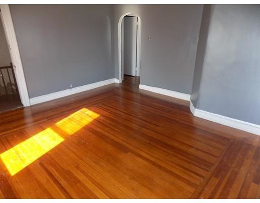 Building Photo - 458 S Beach St