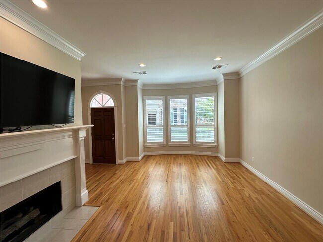 Foto del edificio - 6857 Staffordshire Blvd