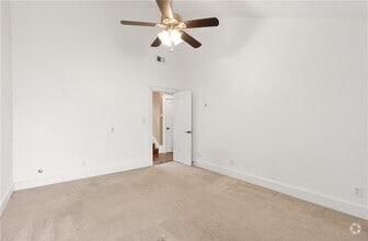 Building Photo - 1111 W 46th St