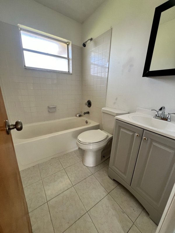 Building Photo - 2134 Sibley Ave