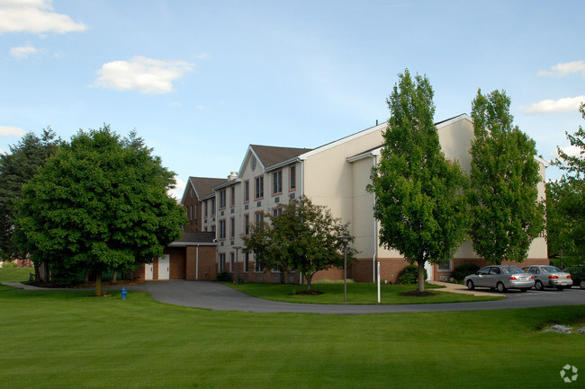 Foto del edificio - Village Garden Apartments