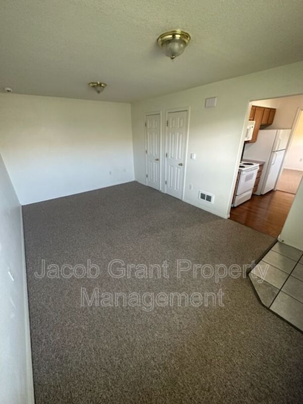 Building Photo - 1378 Curlew Dr