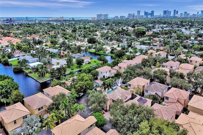 Foto del edificio - 20911 Leeward Ct